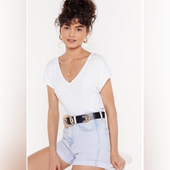 NastyGal Leave It With V Open Back Tee In White Size 4 - Picture 1 of 5